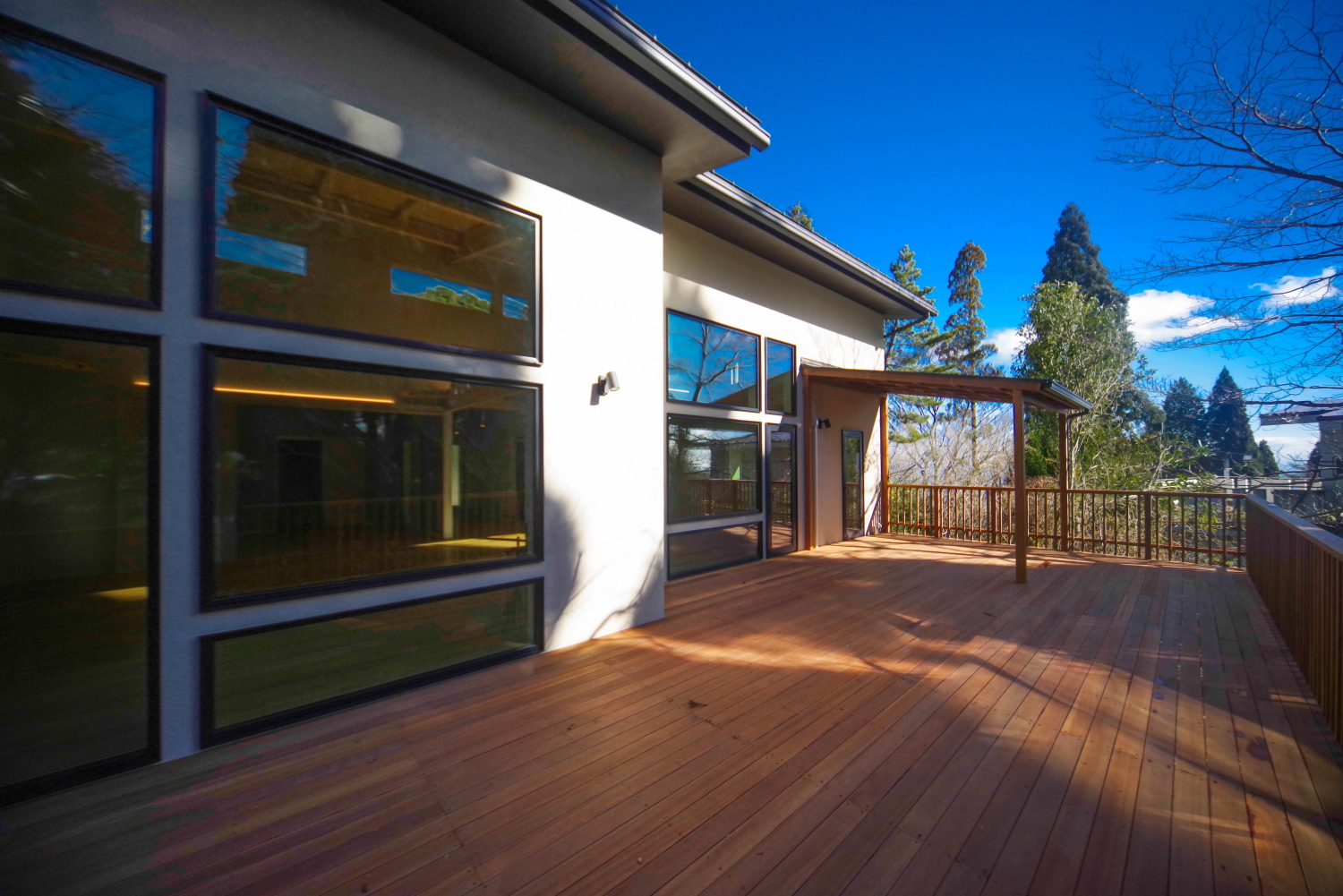 祝竣工！関西の避暑地「自然と共に暮らす安らぎの家」